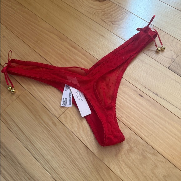 Victoria’s Secret Very Sexy Tease Christmas Red Jingle Thong Panty - Size Medium - Picture 5 of 6